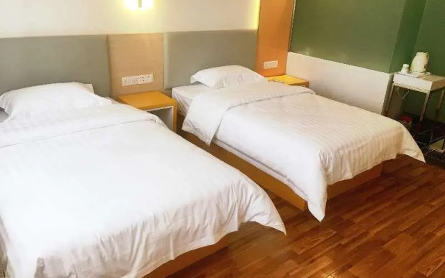 7 Days Inn·Urumqi Kashi East Road Xinjiang Normal University