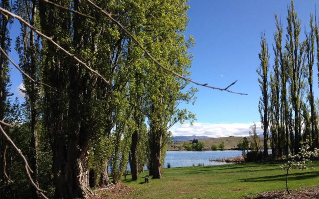Lye Bow Lake House