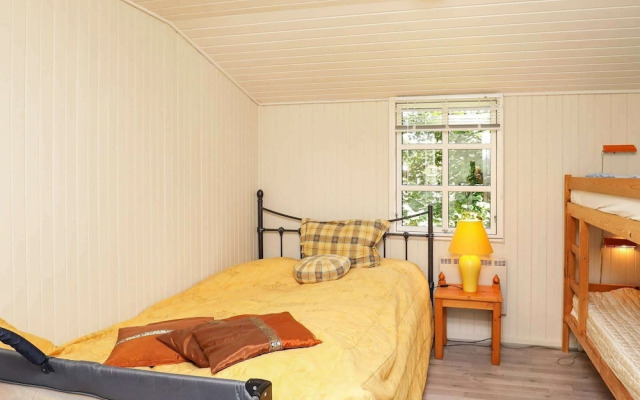 Radiant Holiday Home in Glesborg near Sea