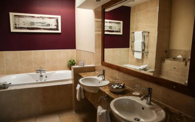 Tullamore Court Hotel