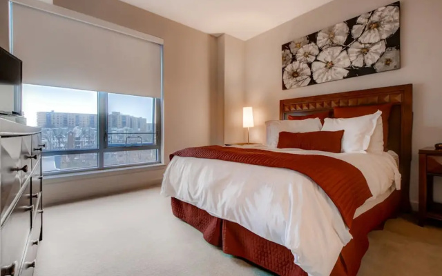 Global Luxury Suites at Harbor East