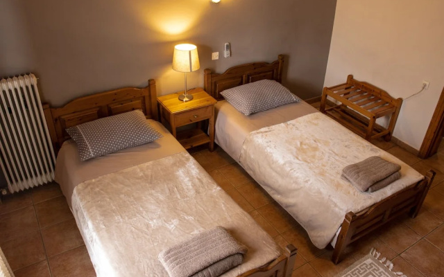 Hotel Defkalion