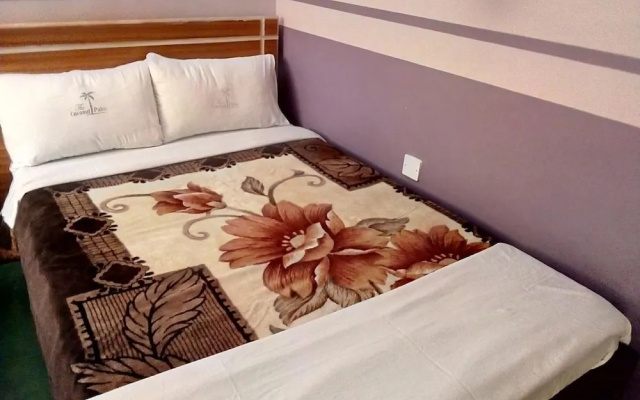 Coconut Palm Hotel