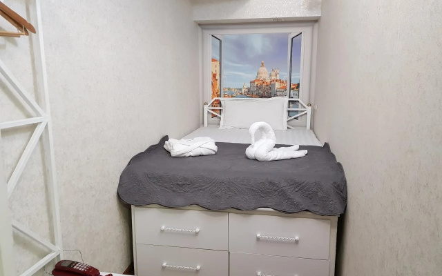 L.E.S. Hostel