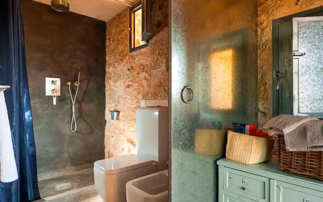Lush Holiday Home in Ragusa with Pool & Antique Interiors