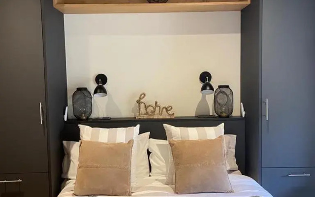 Apartaran 208
