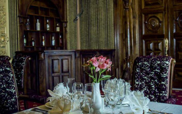 Astor Hotel