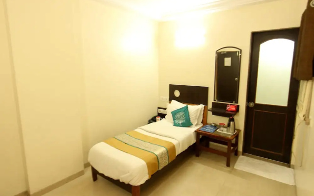 OYO 1377 Hotel Alfa