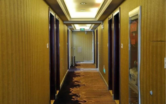 Yinchuan Sihai Yijia Inn