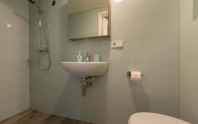 Bovenappartement Kon. Emmaweg 6, Vrouwenpolder