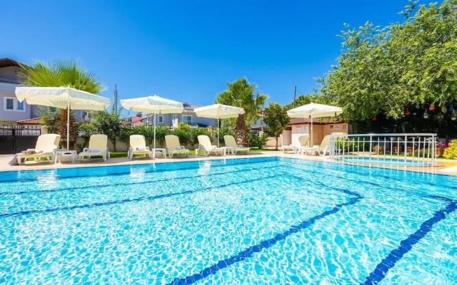 Safak Oasis Hotel