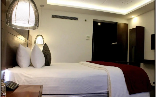 The Cunningham Hotel Bangalore