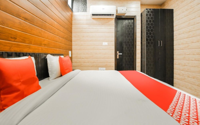 Oyo 46328 Hotel Anand Shri