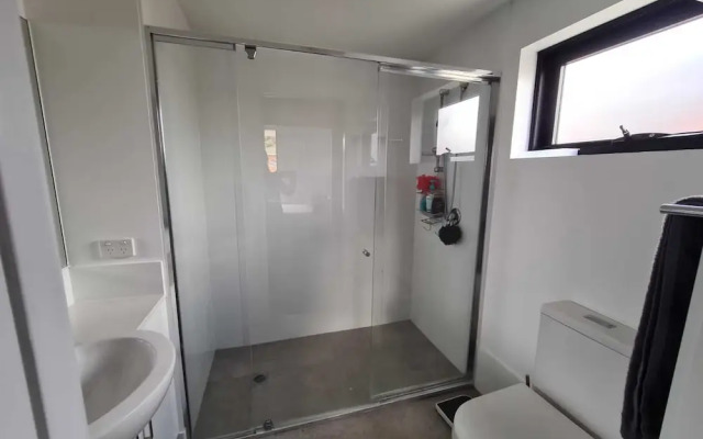 Modern 2 BR with Private Pool and Garden