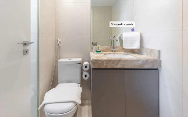 Apartamento completo com varanda | Vila Olímpia