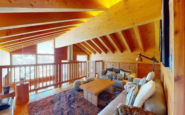 Egg Sauna & Luxury Chalet 16 Pers