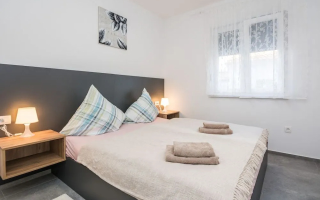 Apartment Spanic 1