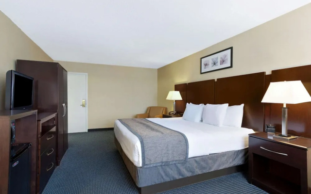 Hampton Inn Manchester Downtown, Nh