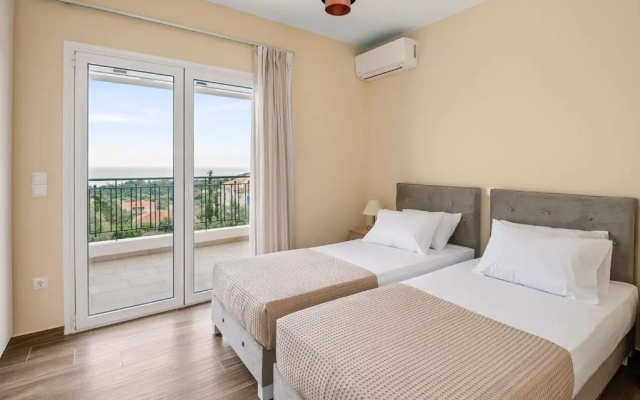 Evangelia's Residence - 3 Bedroom Sea View Apartment
