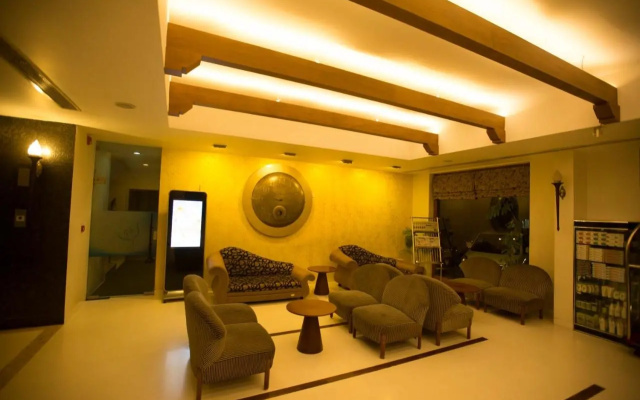 Hotel Devaragam
