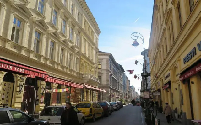 I Love Budapest