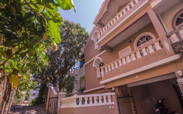 Отель OYO 11424 Home Elegant 3BHK Villa Near Dona Paula Beach Гоа вид на фасад