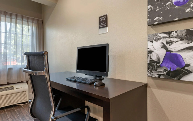 Sleep Inn & Suites Kalamazoo Southwest