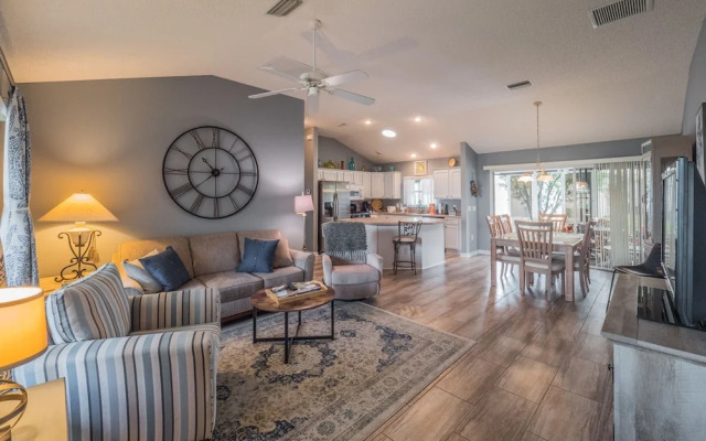 Deerfield Lane 1253 by White Pelican VR
