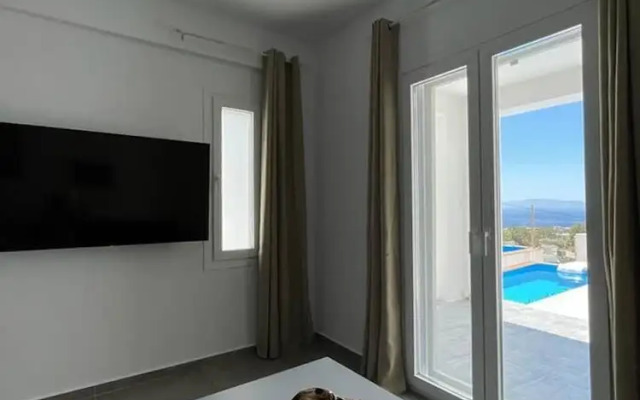 White Villas Paros With Private Pool