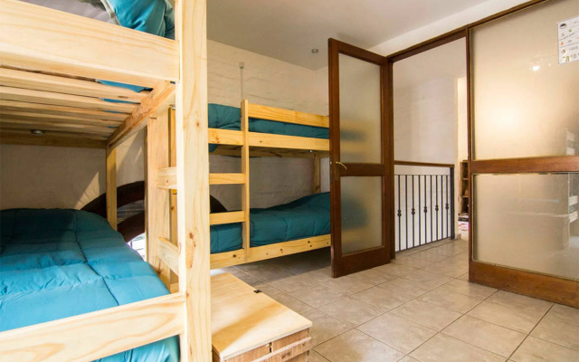MedioMundo Hostel
