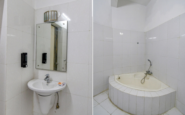 Fabhotel Prime Rockstar Suites