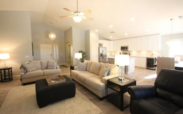 Casa Cave Creek 3 Bedroom Home by RedAwning
