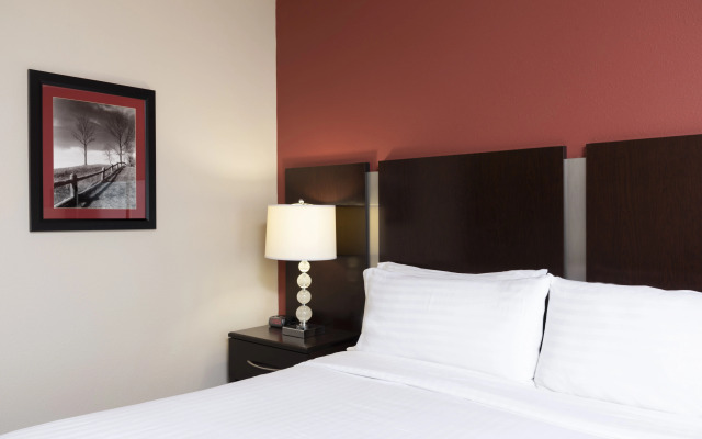 Holiday Inn Express Hotel & Suites New Philadelphia by IHG