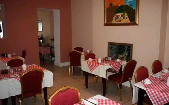 Adelphi Guesthouse