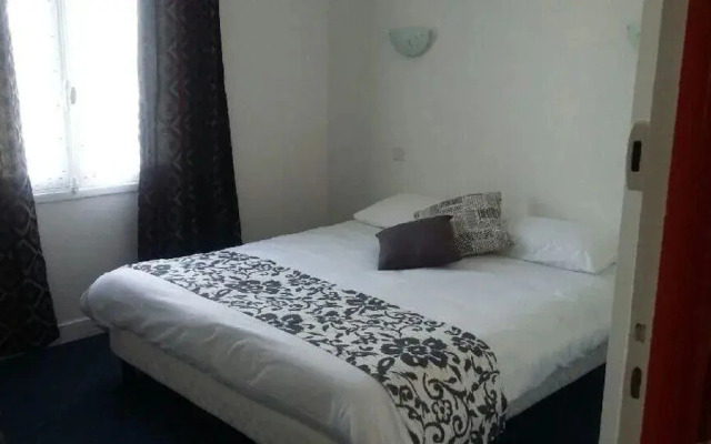 La Coupole Hotel