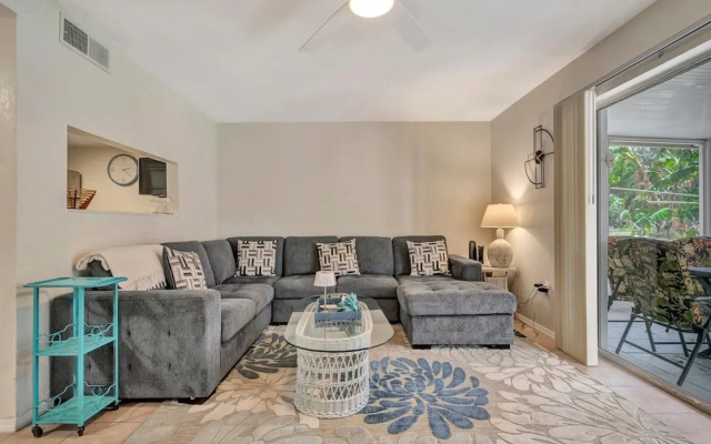 Bermuda Bay Beachside Condo