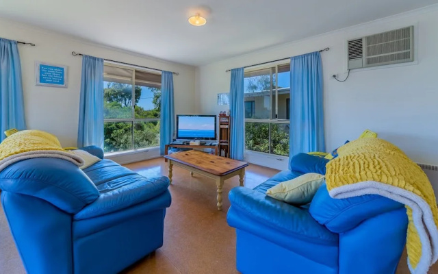 12 Aloha Ventnor Beach House