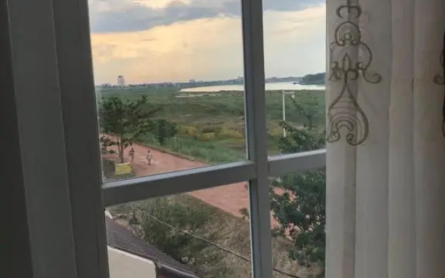 Sunset Mekong Apartment