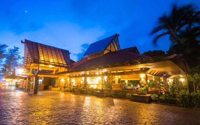 Phuket Island View Hotel вид на фасад