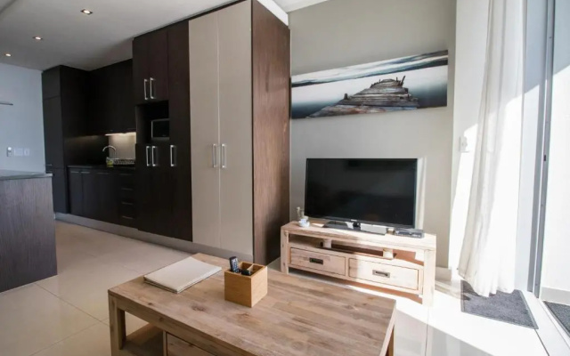 Camps Bay One Bedroom Apartment - The Crystal