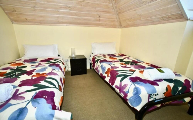 Cowrie Chalet