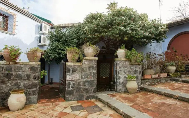 Cortile DellEtna