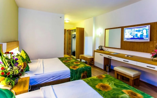 Eftalia Splash Resort — All inclusive