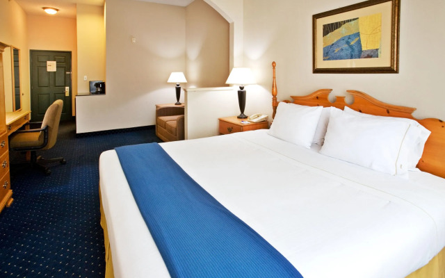 Holiday Inn & Suites Dallas-Addison by IHG