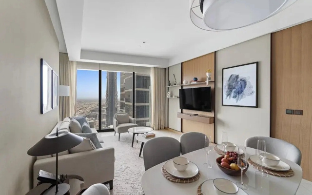 2BR Pool with Burj Khalifa View