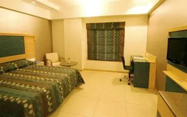Cambay Sapphire Crn