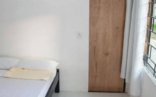 Spacious Coveñas Cabin 4 Bedrooms, Close to Beach, Pet-friendly