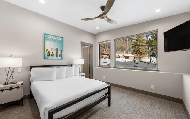 200 Caravelle Drive
