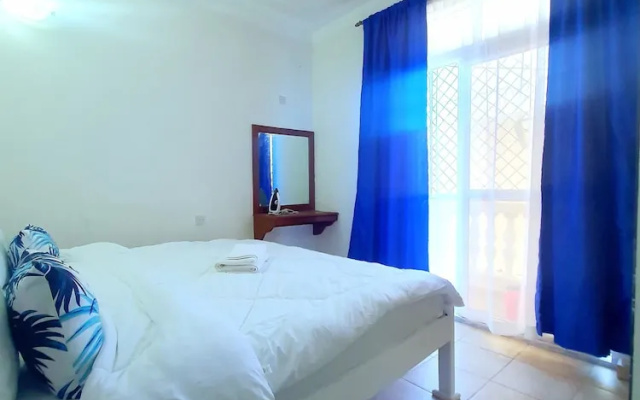 Lux Suites Bamburi View Apartments