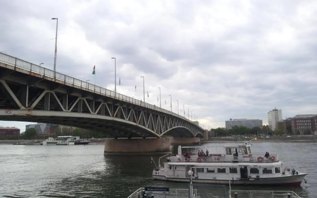 Studio along the Danube